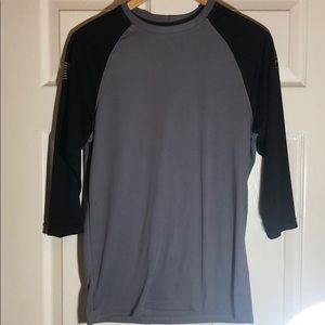 Black and gray baseball tee